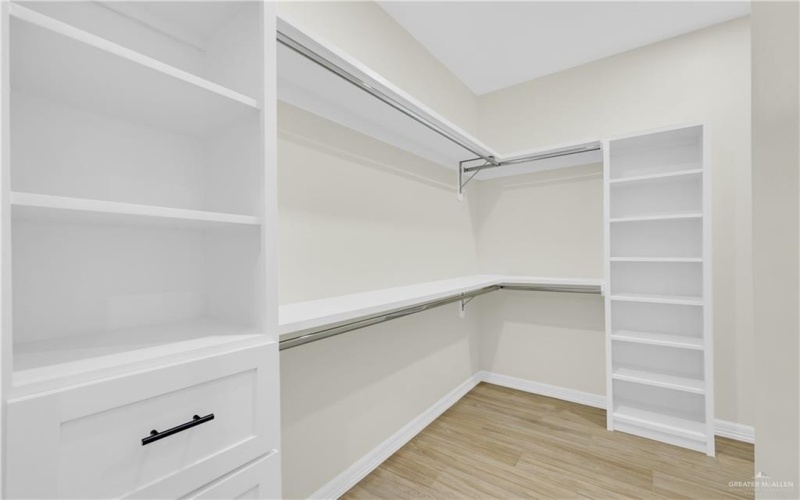 140 Willow Circle, Harlingen, TX 78552, 3 Bedrooms Bedrooms, ,2 BathroomsBathrooms,Residential,For Sale,140 Willow Circle,0,494740