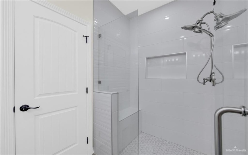 140 Willow Circle, Harlingen, TX 78552, 3 Bedrooms Bedrooms, ,2 BathroomsBathrooms,Residential,For Sale,140 Willow Circle,0,494740