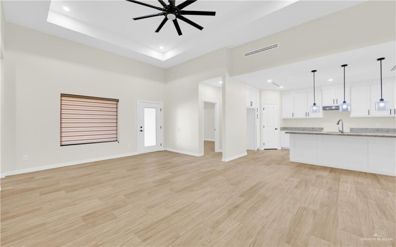 140 Willow Circle, Harlingen, TX 78552, 3 Bedrooms Bedrooms, ,2 BathroomsBathrooms,Residential,For Sale,140 Willow Circle,0,494740