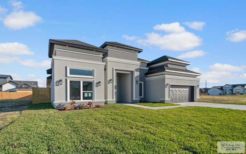 6311 POLANCO DR, BROWNSVILLE, TX 78526, 4 Bedrooms Bedrooms, ,5 BathroomsBathrooms,Residential,For Sale,6311 POLANCO DR,0,29770815