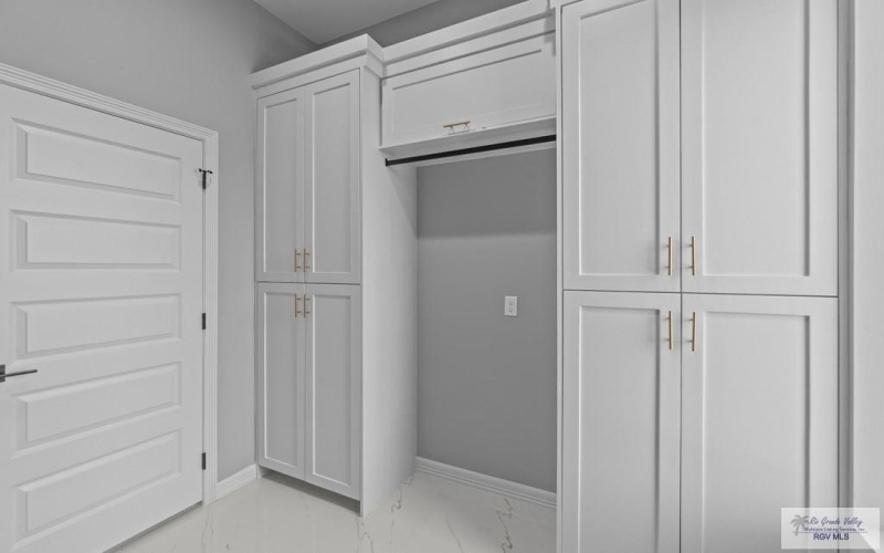 6311 POLANCO DR, BROWNSVILLE, TX 78526, 4 Bedrooms Bedrooms, ,5 BathroomsBathrooms,Residential,For Sale,6311 POLANCO DR,0,29770815