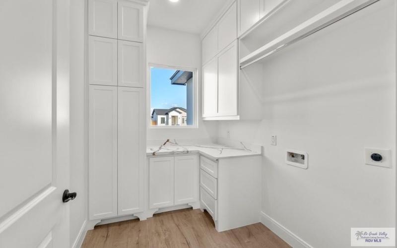 9098 NEW ORLEANS CT., LOS FRESNOS, TX 78566, 4 Bedrooms Bedrooms, ,3 BathroomsBathrooms,Residential,For Sale,9098 NEW ORLEANS CT.,0,29772107