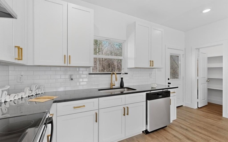 305 Garner Drive, Mabank, TX 75156, 1 Dormitorio Habitaciones , ,1 BañoBaños,Residential,En Venta,305 Garner Drive,0,21138916