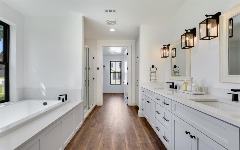 2411 Cherry Lane, Kingsland, TX 78639, 4 Bedrooms Bedrooms, ,3 BathroomsBathrooms,Residential,For Sale,2411 Cherry Lane,0,21163531