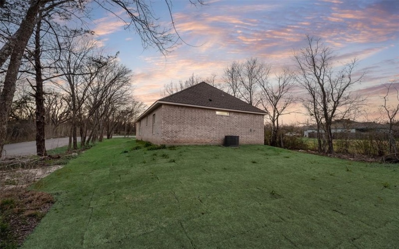 1227 Rosemary Street, Greenville, TX 75401, 3 Bedrooms Bedrooms, ,2 BathroomsBathrooms,Residential,For Sale,1227 Rosemary Street,0,21171399