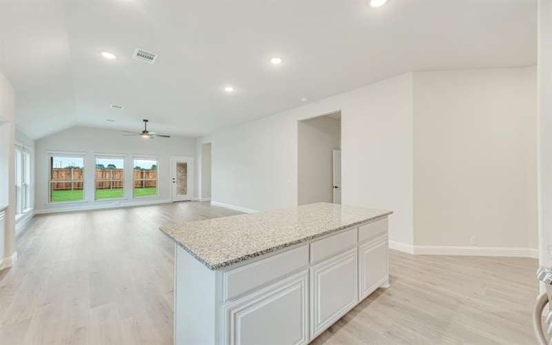 221 Sweetwater Drive, Commerce, TX 75428, 4 Habitaciones Habitaciones , ,2 BañosBaños,Residential,En Venta,221 Sweetwater Drive,20569325