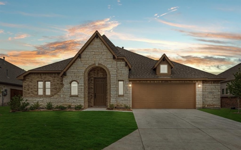 221 Sweetwater Drive, Commerce, TX 75428, 4 Habitaciones Habitaciones , ,2 BañosBaños,Residential,En Venta,221 Sweetwater Drive,20569325