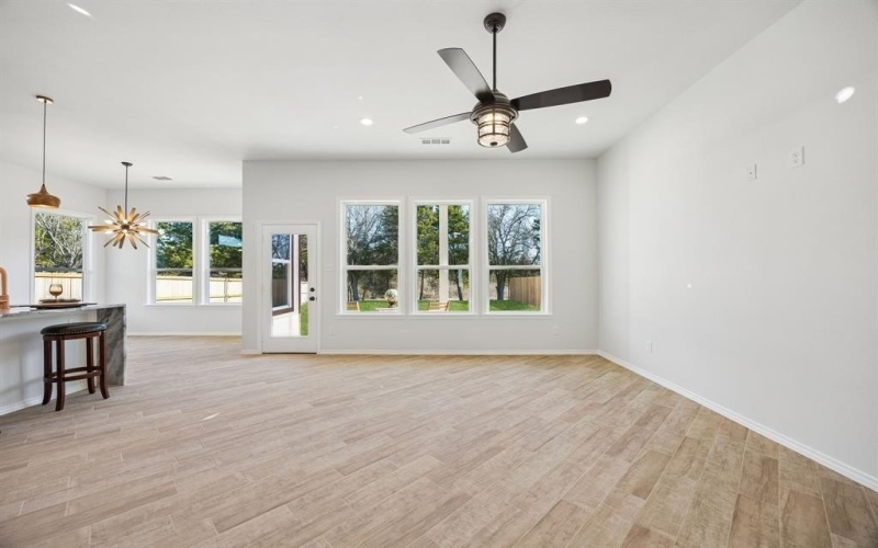 232 Hilltop Drive, Ennis, TX 75119, 3 Habitaciones Habitaciones , ,2 BañosBaños,Residential,En Venta,232 Hilltop Drive,0,21174964