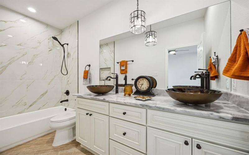 232 Hilltop Drive, Ennis, TX 75119, 3 Habitaciones Habitaciones , ,2 BañosBaños,Residential,En Venta,232 Hilltop Drive,0,21174964