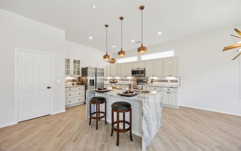 232 Hilltop Drive, Ennis, TX 75119, 3 Habitaciones Habitaciones , ,2 BañosBaños,Residential,En Venta,232 Hilltop Drive,0,21174964