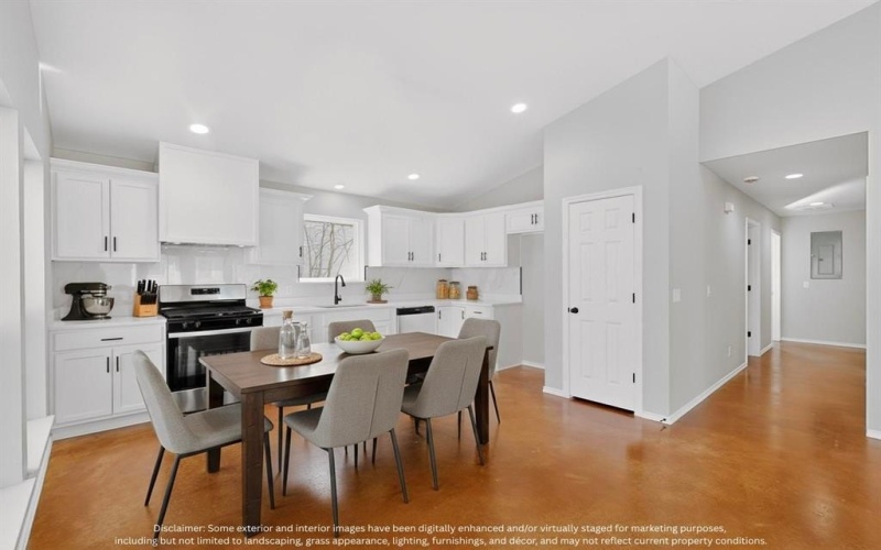 1471 W Kaufman Street, Paris, TX 75460, 3 Bedrooms Bedrooms, ,2 BathroomsBathrooms,Residential,For Sale,1471 W Kaufman Street,0,21175683