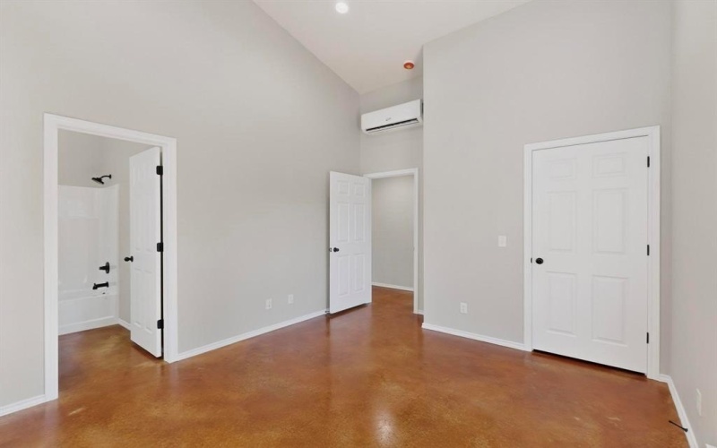 1471 W Kaufman Street, Paris, TX 75460, 3 Bedrooms Bedrooms, ,2 BathroomsBathrooms,Residential,For Sale,1471 W Kaufman Street,0,21175683