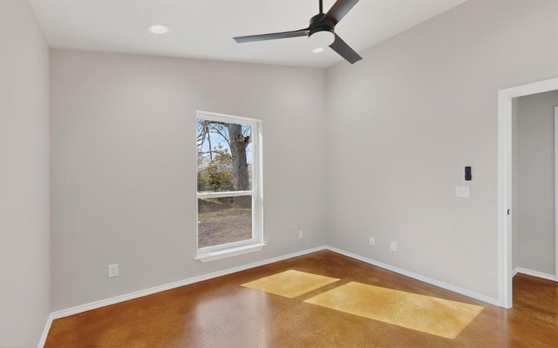 1471 W Kaufman Street, Paris, TX 75460, 3 Bedrooms Bedrooms, ,2 BathroomsBathrooms,Residential,For Sale,1471 W Kaufman Street,0,21175683