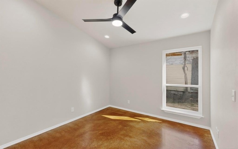 1471 W Kaufman Street, Paris, TX 75460, 3 Bedrooms Bedrooms, ,2 BathroomsBathrooms,Residential,For Sale,1471 W Kaufman Street,0,21175683