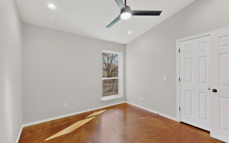 1471 W Kaufman Street, Paris, TX 75460, 3 Bedrooms Bedrooms, ,2 BathroomsBathrooms,Residential,For Sale,1471 W Kaufman Street,0,21175683