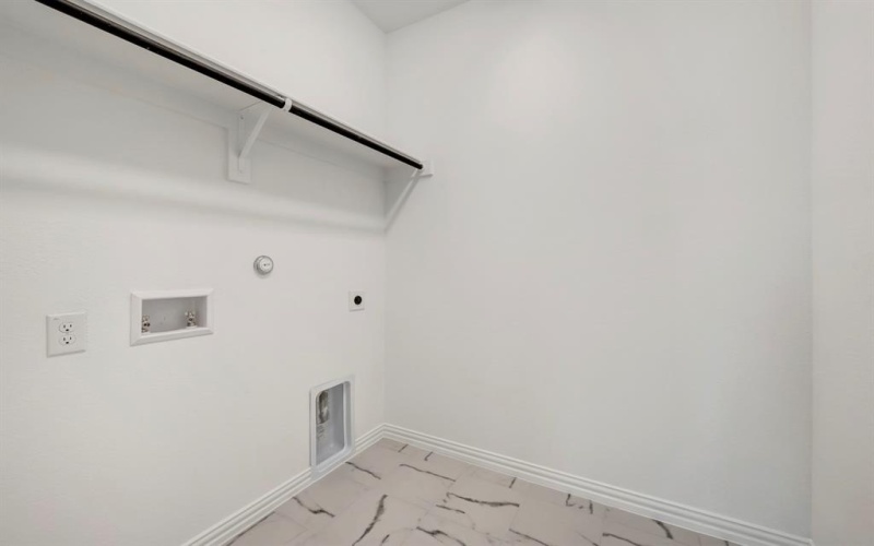 5404 Magallon Lane, Aubrey, TX 76227, 4 Bedrooms Bedrooms, ,3 BathroomsBathrooms,Residential,For Sale,5404 Magallon Lane,0,21177448