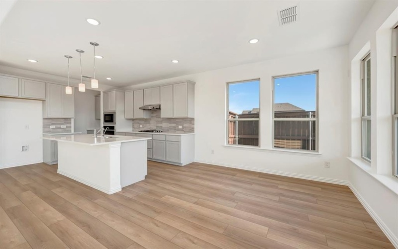 5404 Magallon Lane, Aubrey, TX 76227, 4 Bedrooms Bedrooms, ,3 BathroomsBathrooms,Residential,For Sale,5404 Magallon Lane,0,21177448