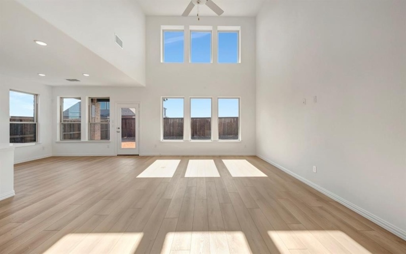 5404 Magallon Lane, Aubrey, TX 76227, 4 Bedrooms Bedrooms, ,3 BathroomsBathrooms,Residential,For Sale,5404 Magallon Lane,0,21177448