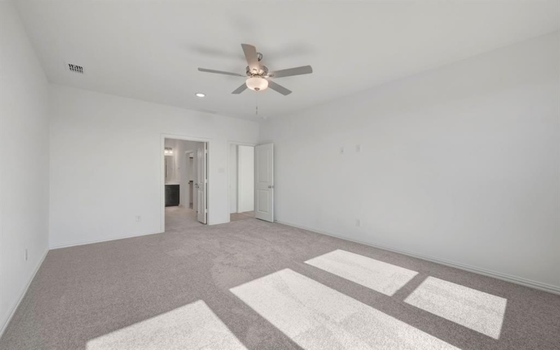 5404 Magallon Lane, Aubrey, TX 76227, 4 Bedrooms Bedrooms, ,3 BathroomsBathrooms,Residential,For Sale,5404 Magallon Lane,0,21177448