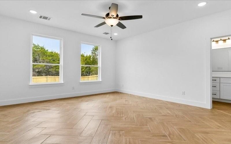 2518 Houston Drive, Granbury, TX 76048, 4 Bedrooms Bedrooms, ,2 BathroomsBathrooms,Residential,For Sale,2518 Houston Drive,0,21177713