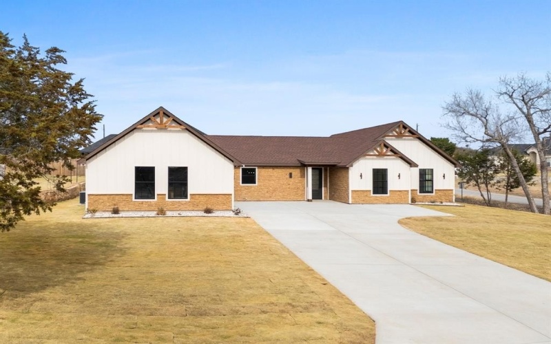 1101 Ajo Court, Granbury, TX 76048, 4 Habitaciones Habitaciones , ,2 BañosBaños,Residential,En Venta,1101 Ajo Court,0,21178343