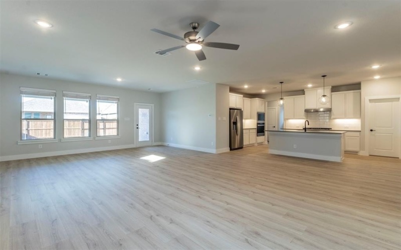 2257 Vista Way, Waxahachie, TX 75165, 3 Bedrooms Bedrooms, ,2 BathroomsBathrooms,Residential,For Sale,2257 Vista Way,0,21178657