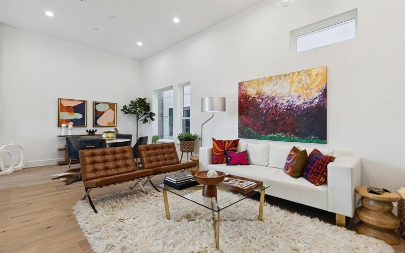 4208 Live Oak Street #106, Dallas, TX 75204, 2 Bedrooms Bedrooms, ,2 BathroomsBathrooms,Residential,For Sale,4208 Live Oak Street,0,21178986