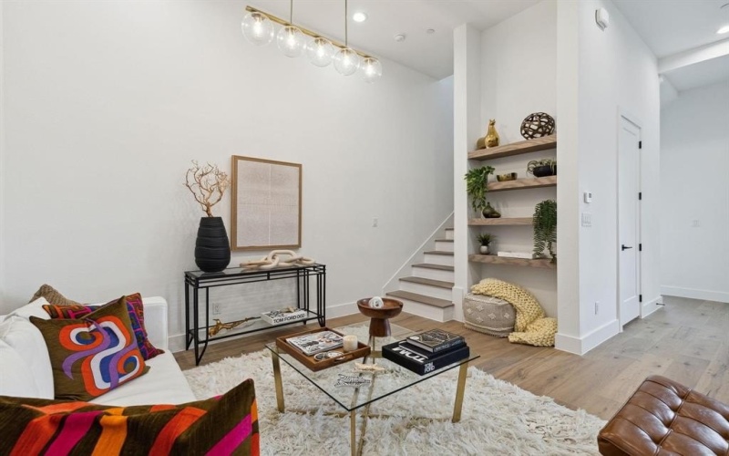 4208 Live Oak Street #106, Dallas, TX 75204, 2 Bedrooms Bedrooms, ,2 BathroomsBathrooms,Residential,For Sale,4208 Live Oak Street,0,21178986