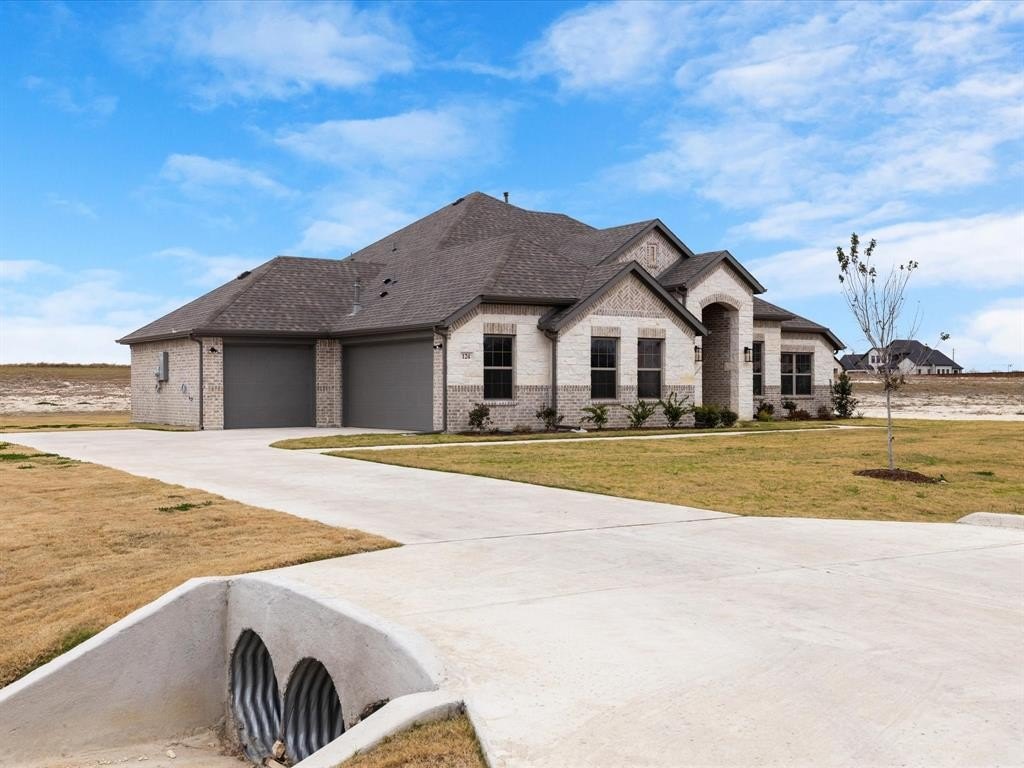 124 Lila Lake Drive, Waxahachie, TX 75165, 4 Habitaciones Habitaciones , ,2 BañosBaños,Residential,En Venta,124 Lila Lake Drive,0,21179042