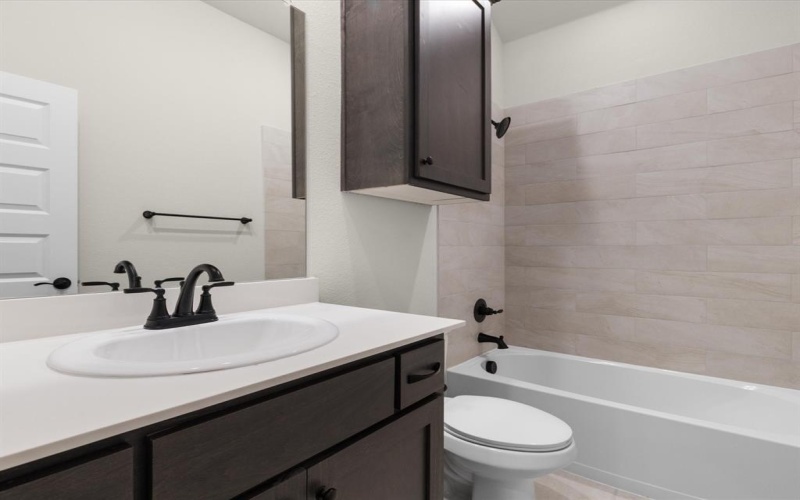 128 Lila Lake Drive, Waxahachie, TX 75165, 4 Bedrooms Bedrooms, ,2 BathroomsBathrooms,Residential,For Sale,128 Lila Lake Drive,0,21179056