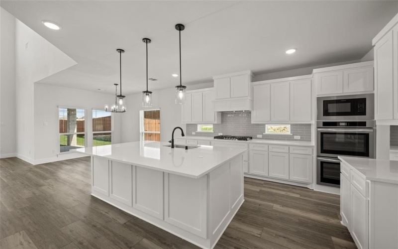 1822 River Hills Court, Midlothian, TX 76065, 5 Bedrooms Bedrooms, ,5 BathroomsBathrooms,Residential,For Sale,1822 River Hills Court,20629562