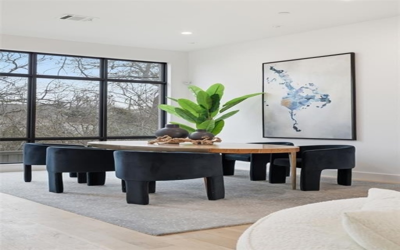 610 N Oak Cliff Boulevard #302, Dallas, TX 75208, 3 Bedrooms Bedrooms, ,3 BathroomsBathrooms,Residential,For Sale,610 N Oak Cliff Boulevard,0,21179062