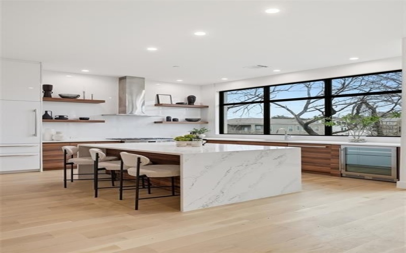 610 N Oak Cliff Boulevard #302, Dallas, TX 75208, 3 Bedrooms Bedrooms, ,3 BathroomsBathrooms,Residential,For Sale,610 N Oak Cliff Boulevard,0,21179062