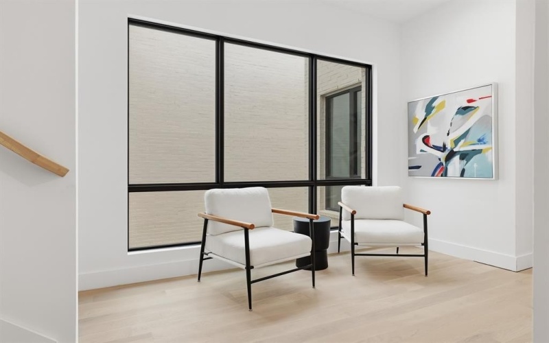 610 N Oak Cliff Boulevard #302, Dallas, TX 75208, 3 Bedrooms Bedrooms, ,3 BathroomsBathrooms,Residential,For Sale,610 N Oak Cliff Boulevard,0,21179062