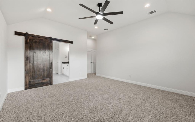 1400 Oak Valley, Denton, TX 76209, 4 Habitaciones Habitaciones , ,2 BañosBaños,Residential,En Venta,1400 Oak Valley,0,21179134