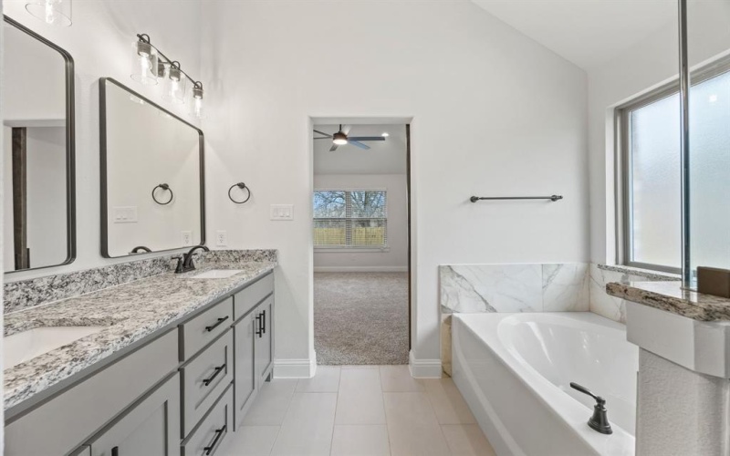 1401 Oak Valley, Denton, TX 76209, 3 Bedrooms Bedrooms, ,3 BathroomsBathrooms,Residential,For Sale,1401 Oak Valley,0,21179148