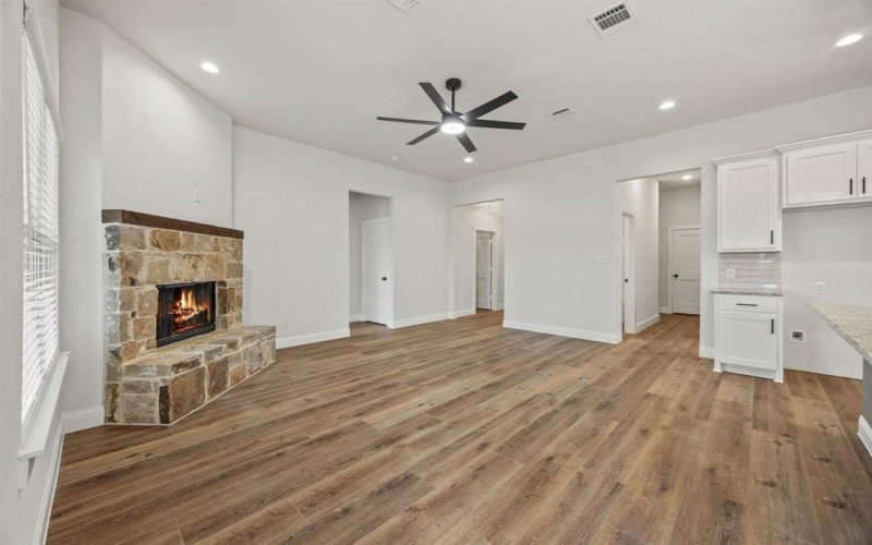 1401 Oak Valley, Denton, TX 76209, 3 Bedrooms Bedrooms, ,3 BathroomsBathrooms,Residential,For Sale,1401 Oak Valley,0,21179148