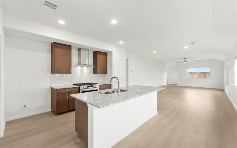 212 Eagle View Lane, Commerce, TX 75428, 3 Habitaciones Habitaciones , ,2 BañosBaños,Residential,En Venta,212 Eagle View Lane,20569572