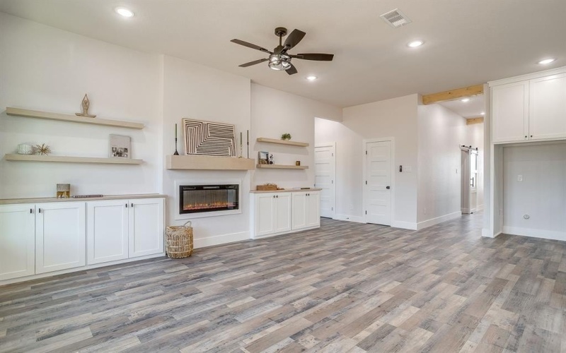 1406 Dorado Drive, Granbury, TX 76048, 3 Habitaciones Habitaciones , ,2 BañosBaños,Residential,En Venta,1406 Dorado Drive,0,21179335