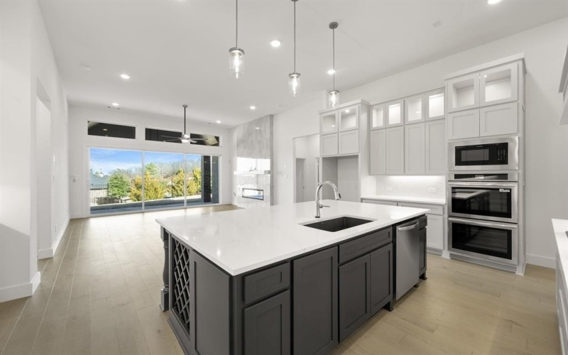 448 Willie Way, Burleson, TX 76028, 4 Habitaciones Habitaciones , ,3 BañosBaños,Residential,En Venta,448 Willie Way,0,21179487