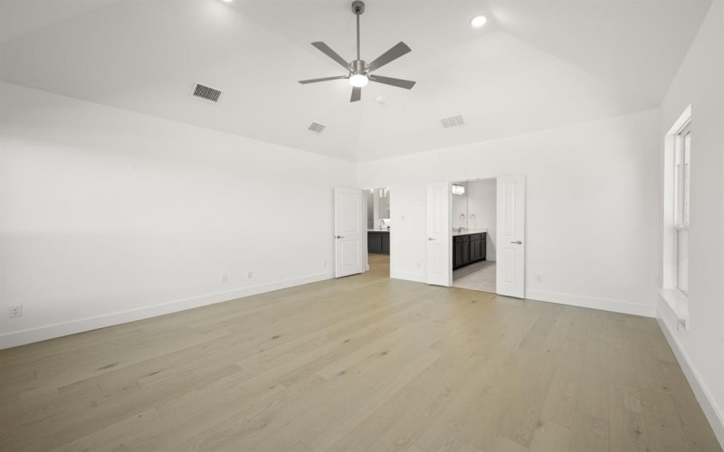 448 Willie Way, Burleson, TX 76028, 4 Habitaciones Habitaciones , ,3 BañosBaños,Residential,En Venta,448 Willie Way,0,21179487