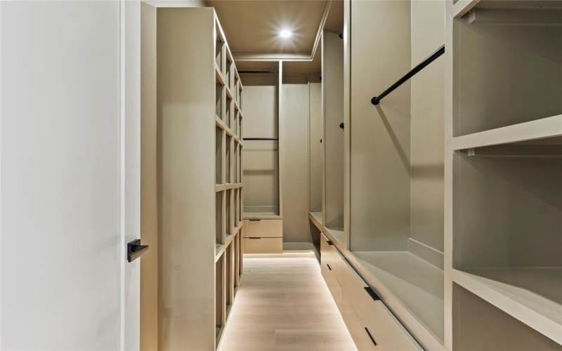 1503 Dennison Street, Dallas, TX 75212, 5 Habitaciones Habitaciones , ,3 BañosBaños,Residential,En Venta,1503 Dennison Street,0,21179655