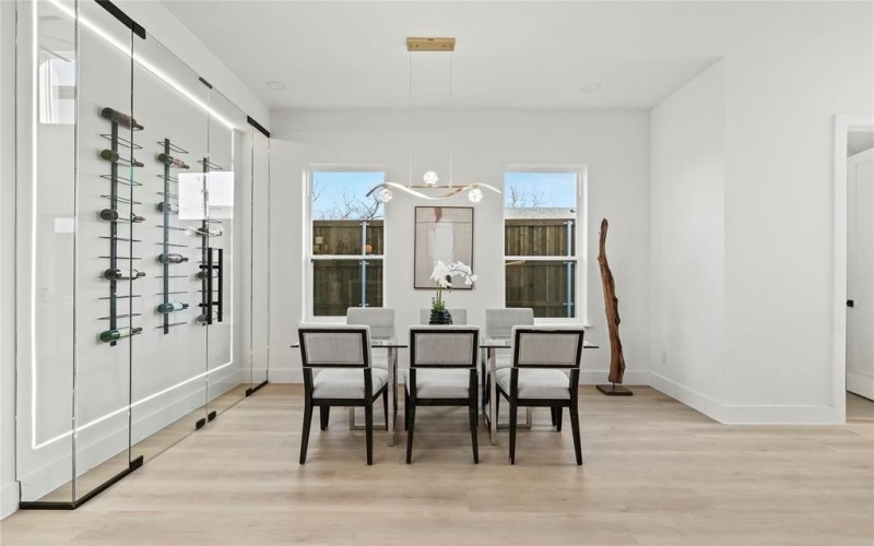 1503 Dennison Street, Dallas, TX 75212, 5 Habitaciones Habitaciones , ,3 BañosBaños,Residential,En Venta,1503 Dennison Street,0,21179655