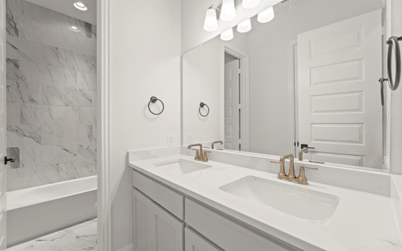 8505 Watersway Drive, Rowlett, TX 75088, 3 Habitaciones Habitaciones , ,2 BañosBaños,Residential,En Venta,8505 Watersway Drive,0,21179667