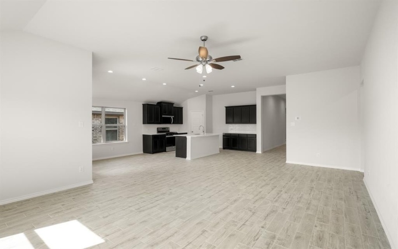 1905 Seminole Drive, Cleburne, TX 76033, 4 Bedrooms Bedrooms, ,2 BathroomsBathrooms,Residential,For Sale,1905 Seminole Drive,0,21180036