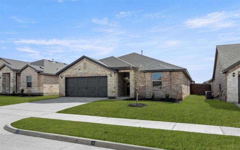 1905 Seminole Drive, Cleburne, TX 76033, 4 Bedrooms Bedrooms, ,2 BathroomsBathrooms,Residential,For Sale,1905 Seminole Drive,0,21180036