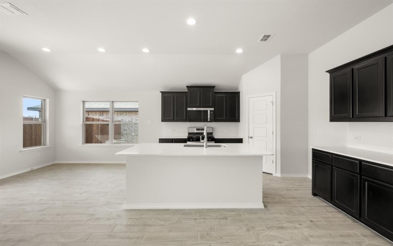 1905 Seminole Drive, Cleburne, TX 76033, 4 Bedrooms Bedrooms, ,2 BathroomsBathrooms,Residential,For Sale,1905 Seminole Drive,0,21180036