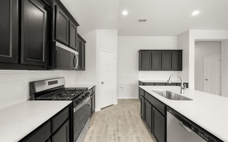 1905 Seminole Drive, Cleburne, TX 76033, 4 Bedrooms Bedrooms, ,2 BathroomsBathrooms,Residential,For Sale,1905 Seminole Drive,0,21180036