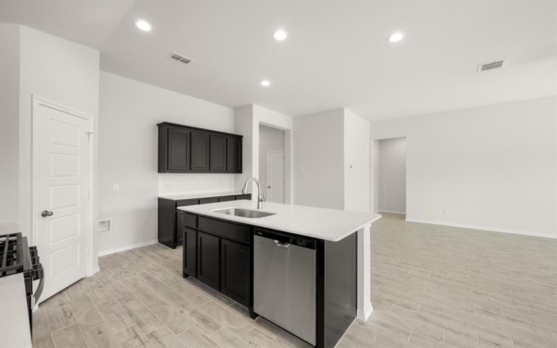 1905 Seminole Drive, Cleburne, TX 76033, 4 Bedrooms Bedrooms, ,2 BathroomsBathrooms,Residential,For Sale,1905 Seminole Drive,0,21180036