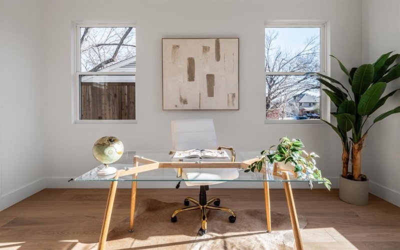 420 Hambrick Road, Dallas, TX 75218, 4 Bedrooms Bedrooms, ,5 BathroomsBathrooms,Residential,For Sale,420 Hambrick Road,0,21180060